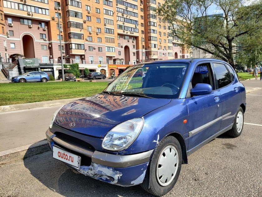 Тойота дуэт 1999