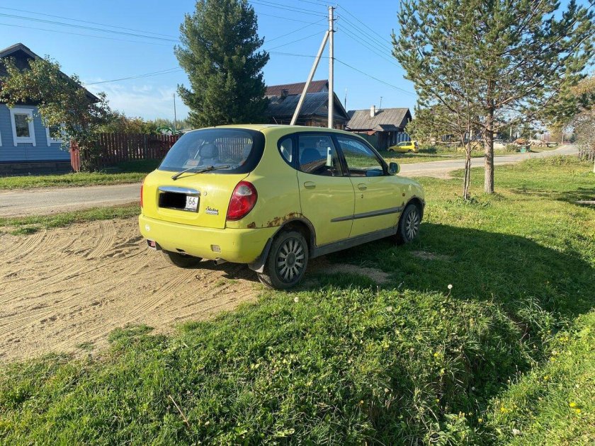 Ниссан Марч к12