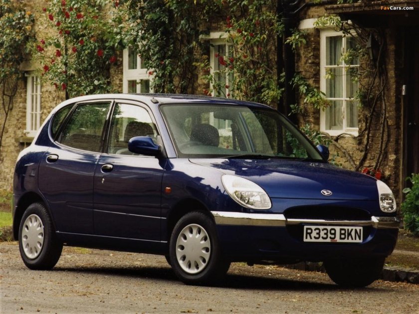 Daihatsu Sirion 1999