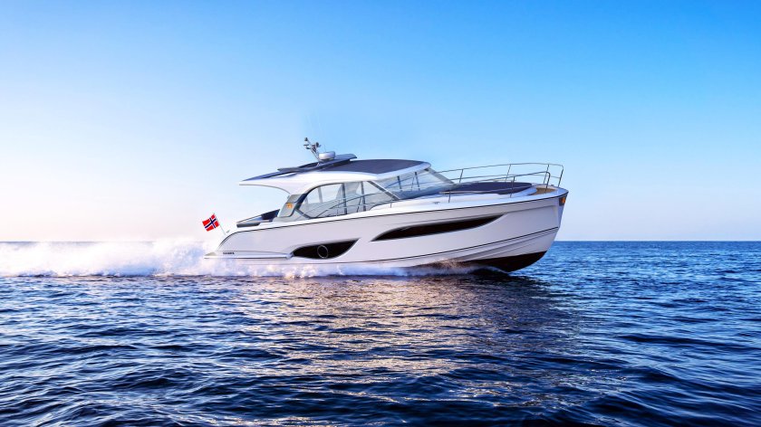 Катер Marex 330