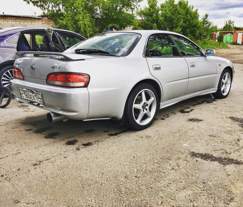 Toyota Corona Exiv II