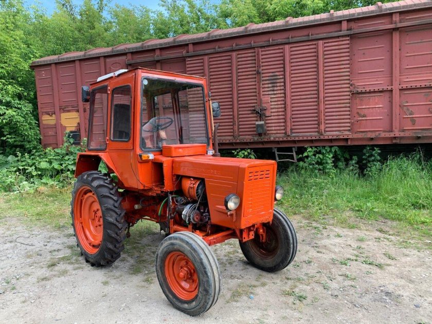 Трактор ДТ 25
