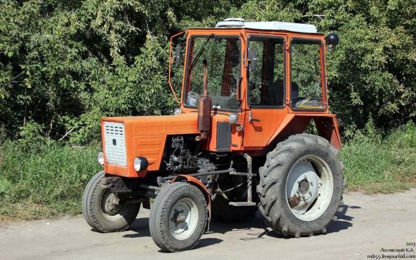 Колесный трактор т 25