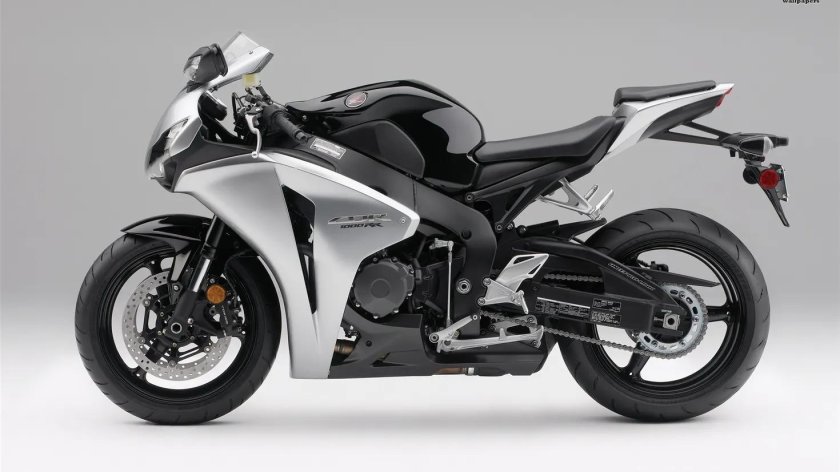 Honda cbr1000rr fireblade 2010