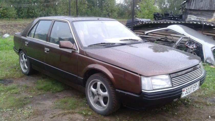 Рено 25 1990 год