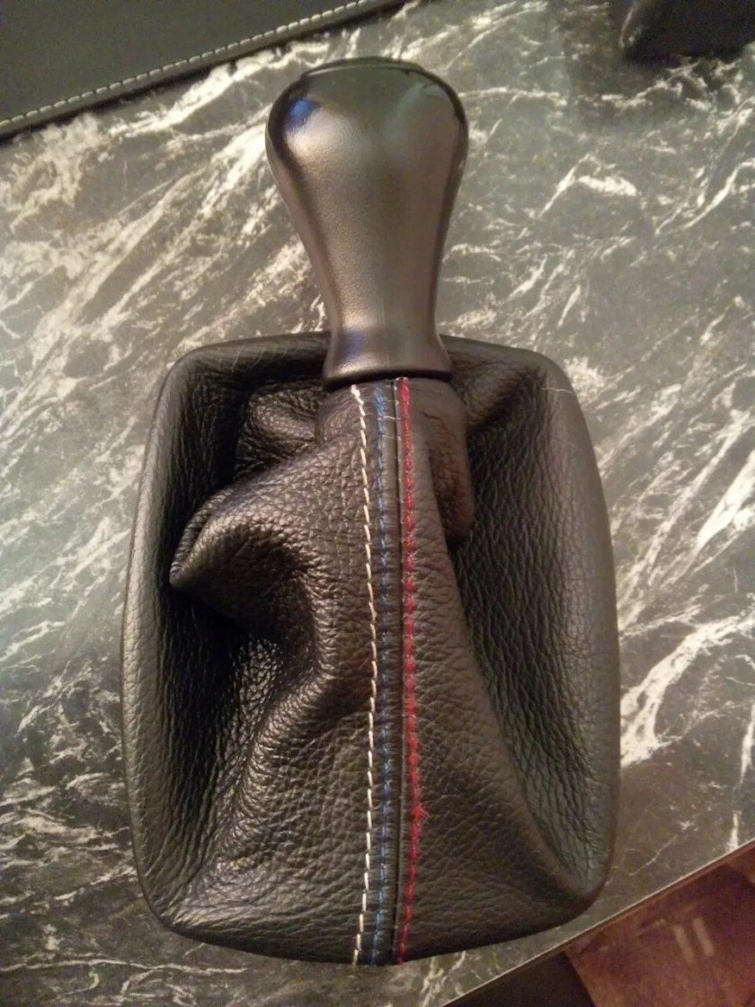 Чехол МКПП GM