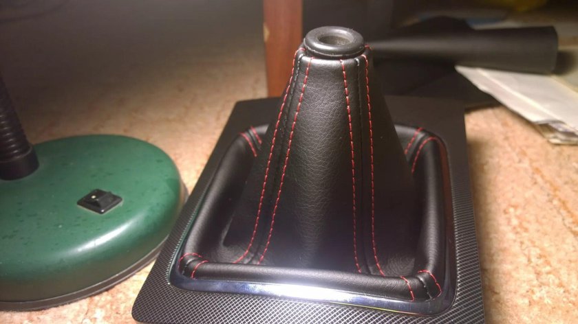 Чехол ручки МКПП Mitsubishi Lancer 10