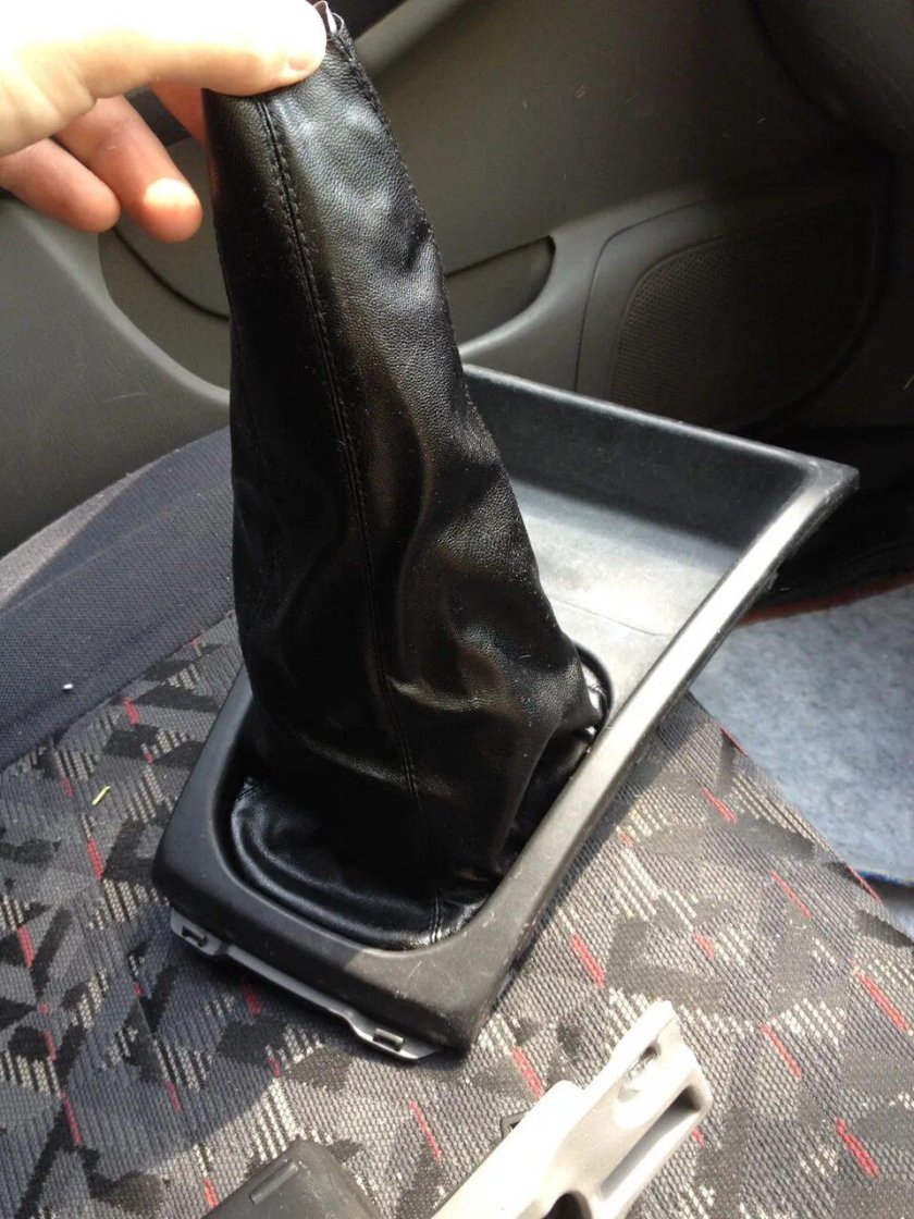 Чехол МКПП Subaru Форестер