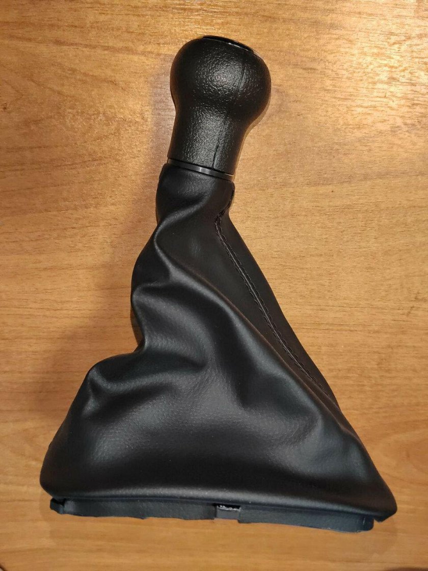 Чехол на рукоятку МКПП VW Passat b5