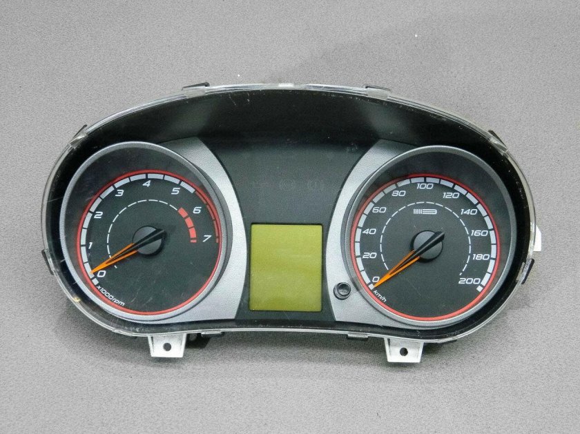 Приборная панель Лада Калина 2