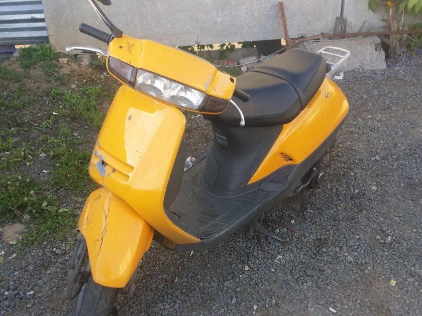 Honda lead желтый