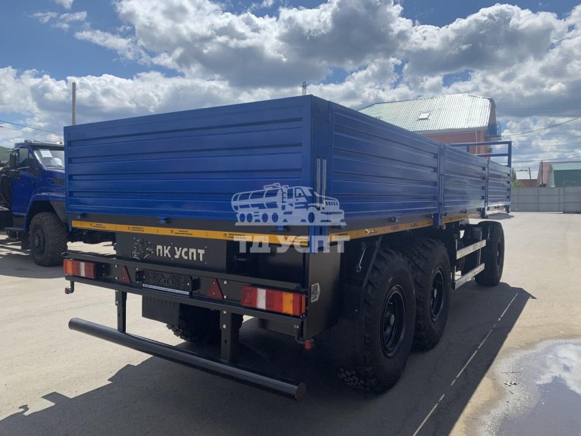 Полуприцеп бортовой нефаз 9334-10