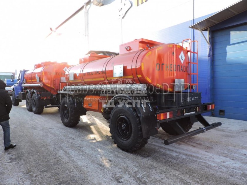 Прицеп топливозаправщик 950 литров