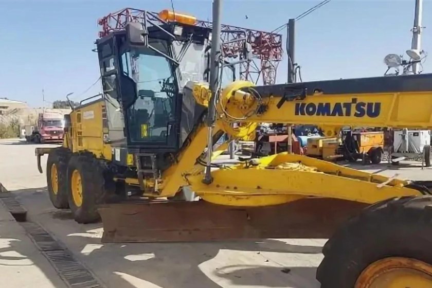 Автогрейдер Коматсу gd675