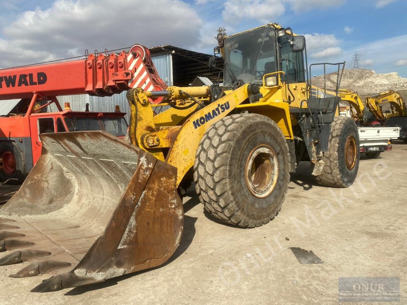 Фронтальный погрузчик jcb