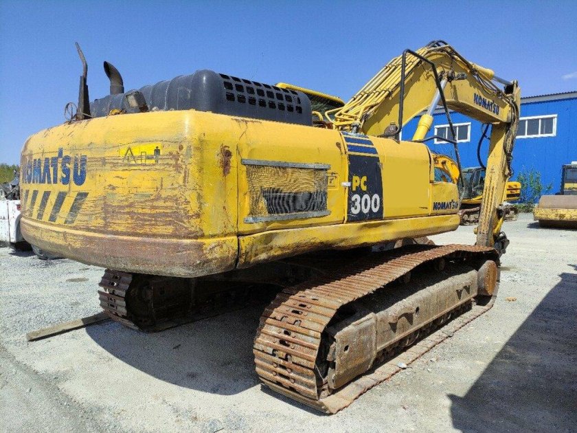 Комацу РС 300