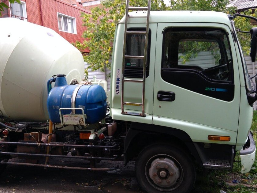 Исузу форвард автобетоносмеситель