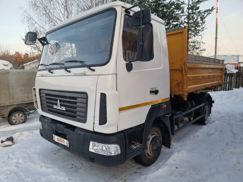 Самосвал маз