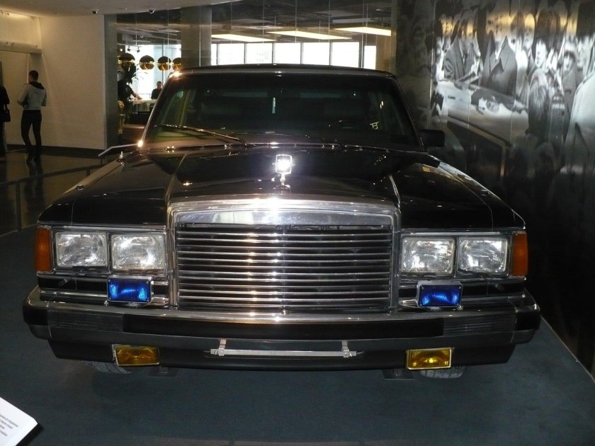 ЗИЛ Ельцина 41047