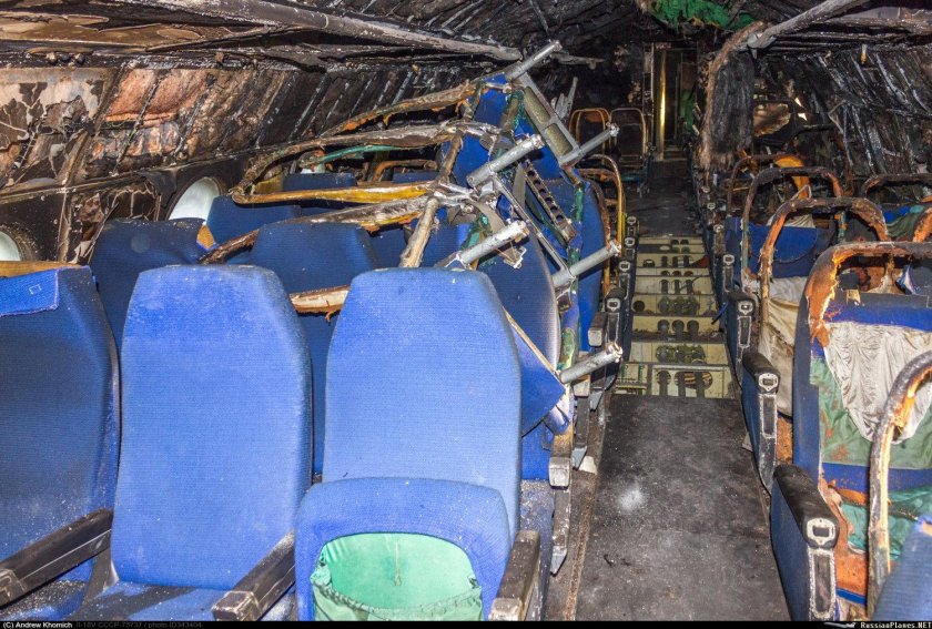 Салон самолета ил 18