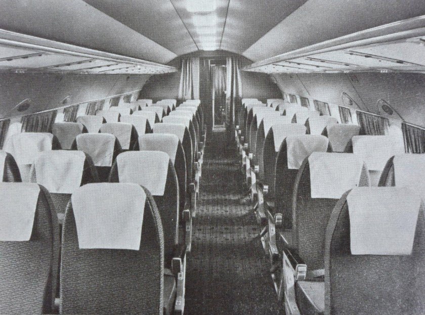 Салон самолета ил 18