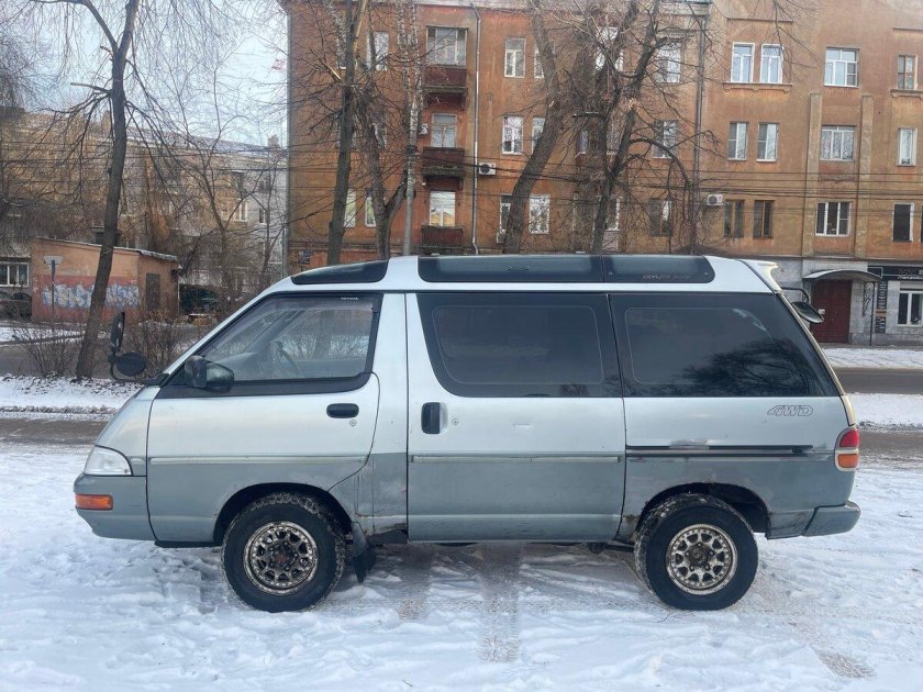 Тойота таунайс