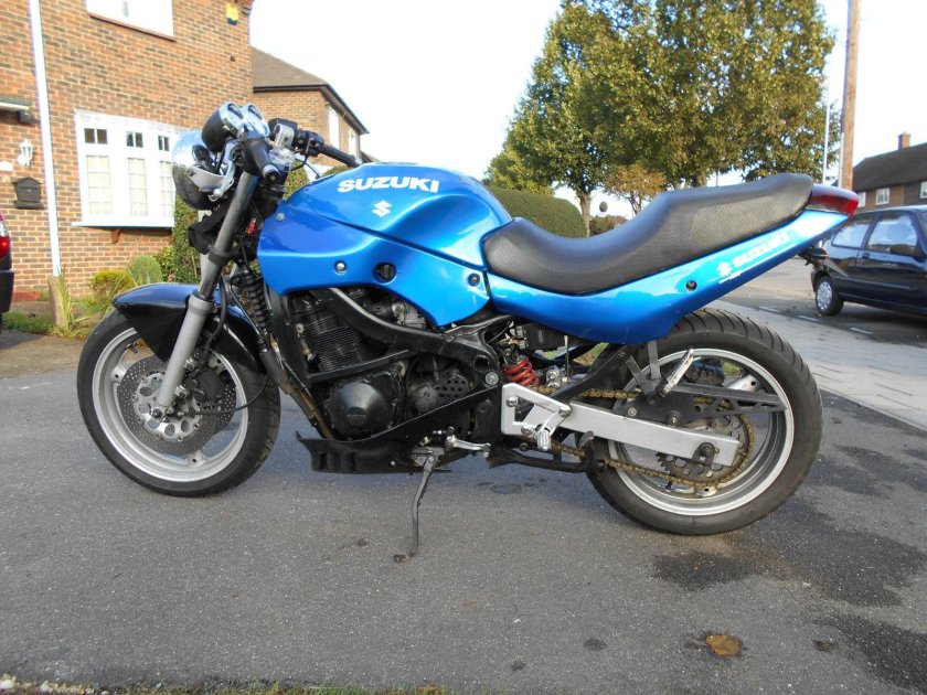 Suzuki GSX 600 F