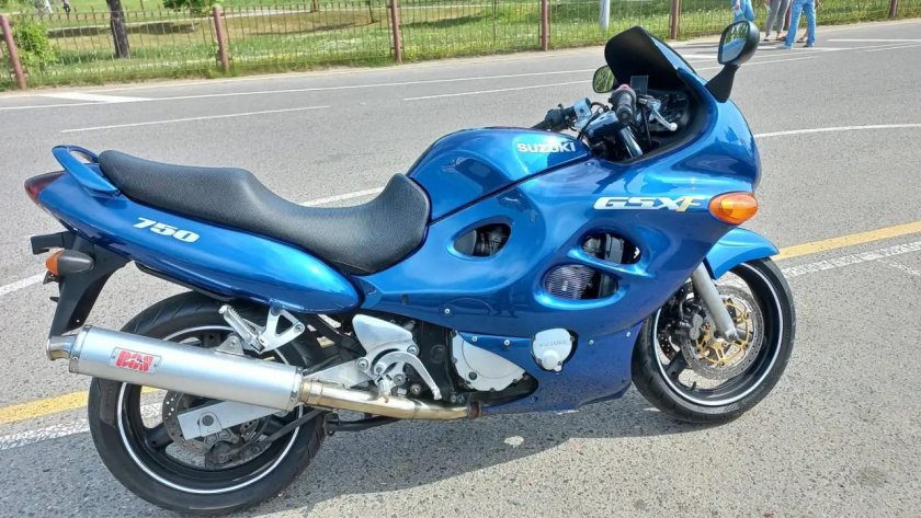 Аккумулятор Сузуки катана 750