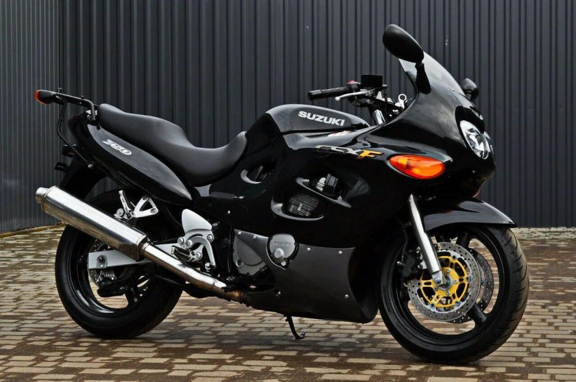 Suzuki gsx 750 f katana