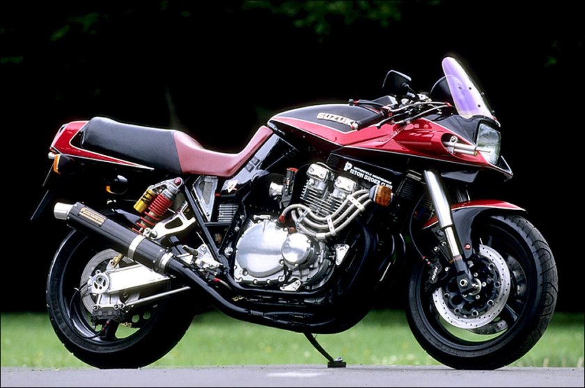 Мотоцикл suzuki gsx1100s katana