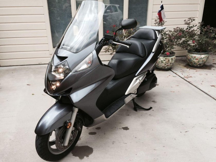 Honda Silverwing 600