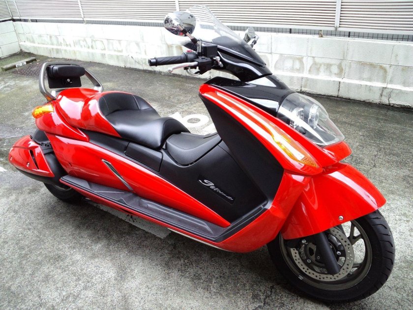 Макси скутер Хонда 250