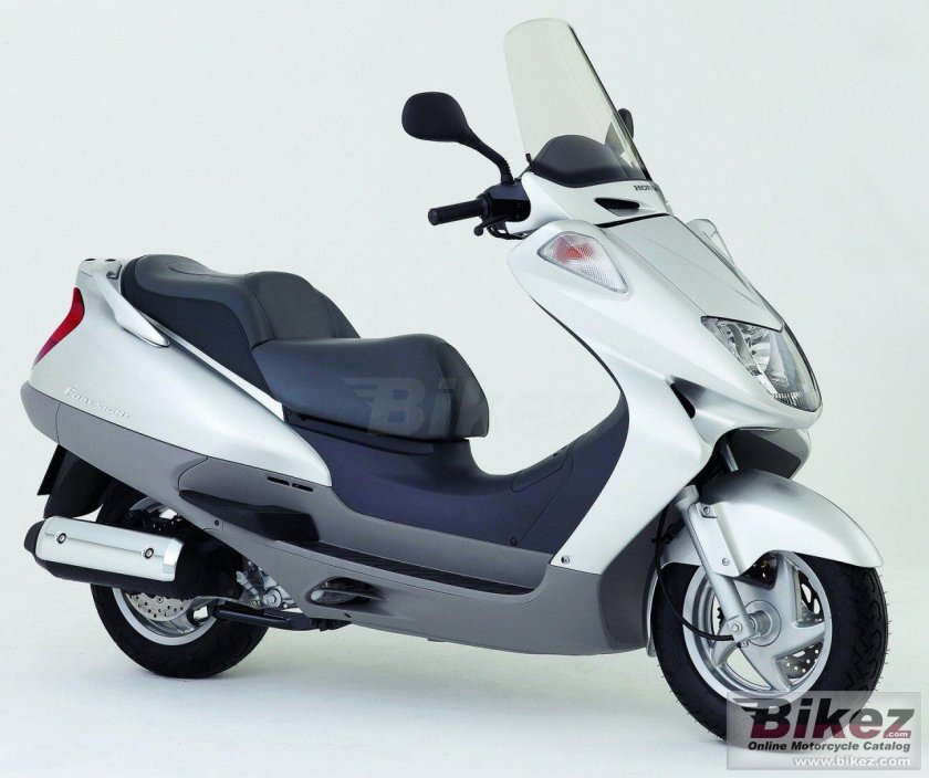 Adiva 250 Scooter