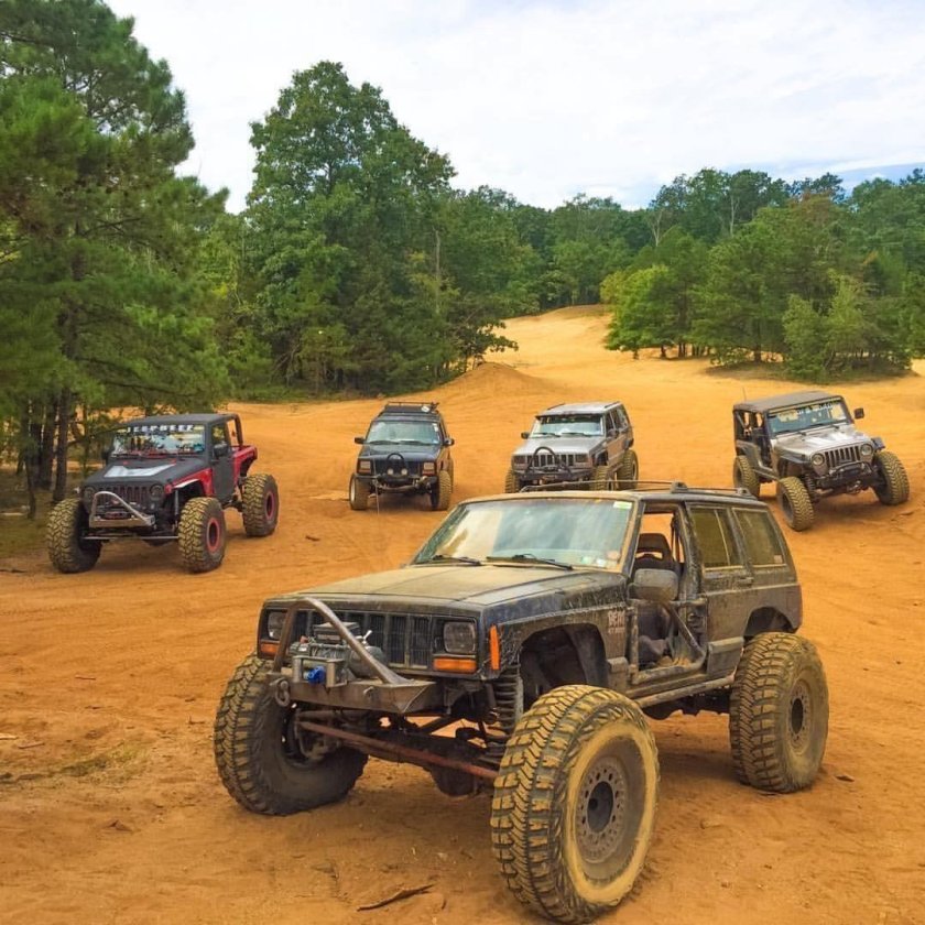 Ярослав джип Чероки трофи