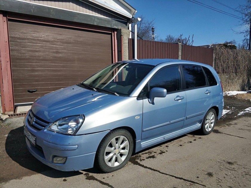 Сузуки Лиана 2004