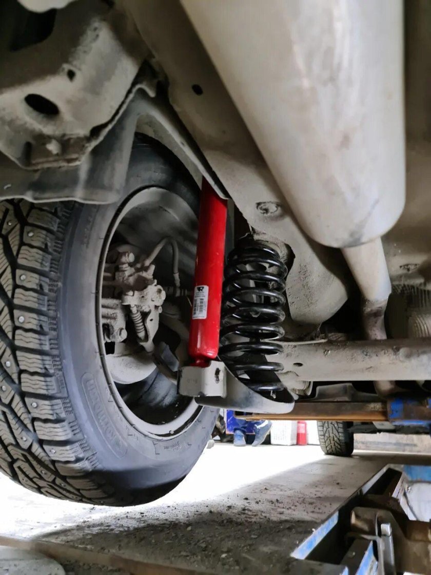 Skoda Rapid 2021 задняя подвеска