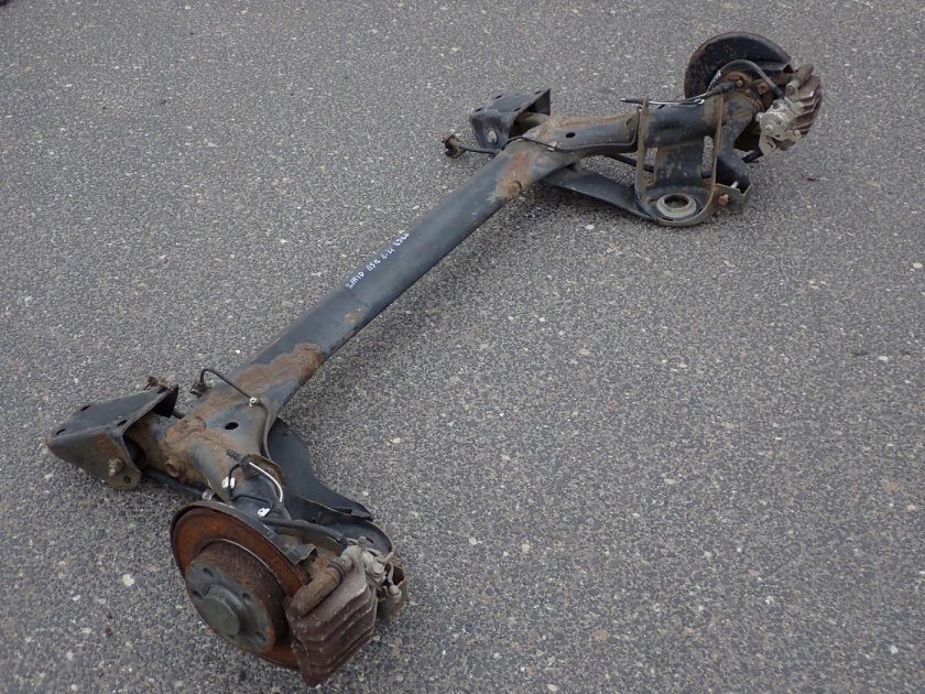 Балка задней подвески