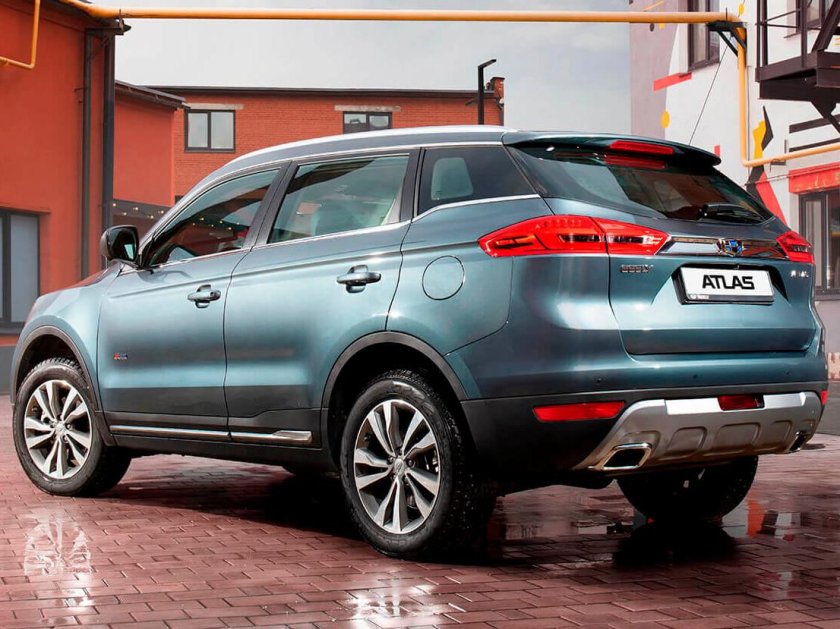 Кроссовер Geely Atlas