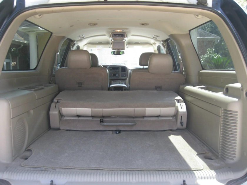 GMC Yukon XL 2004