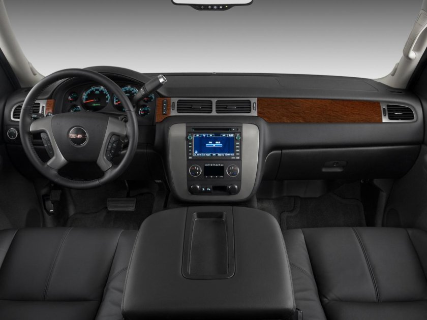 GMC Yukon 2008 салон