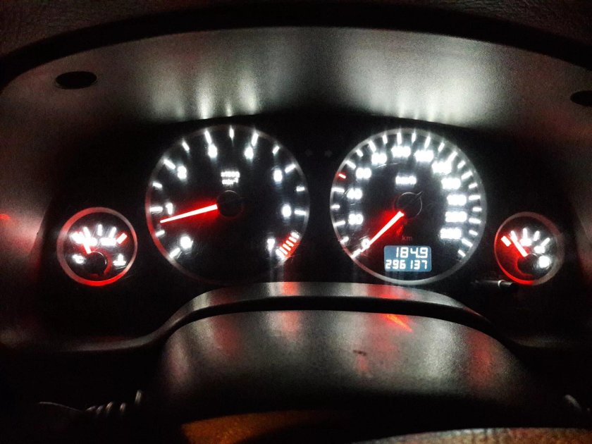 Opel Astra g 2000 лампа приборной панели