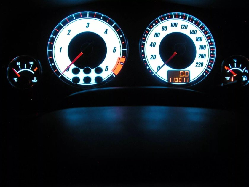 Приборная панель Опель Астра