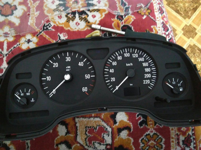 Приборная панель Опель Астра g