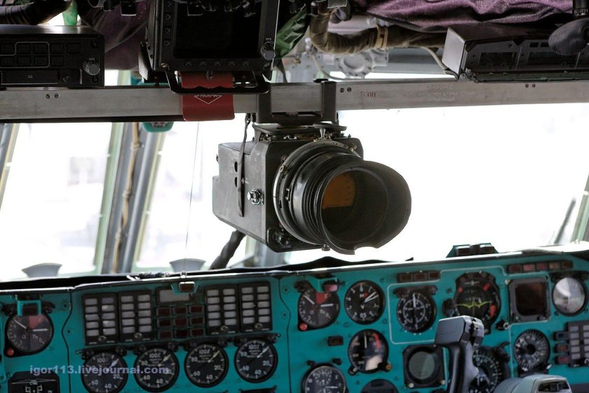 Ил-76 кабина штурмана