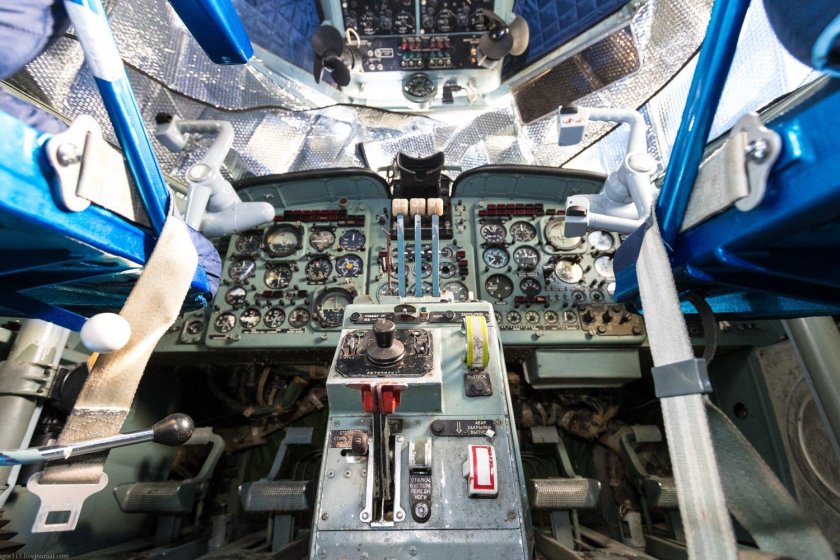 Ил-2 кабина пилота