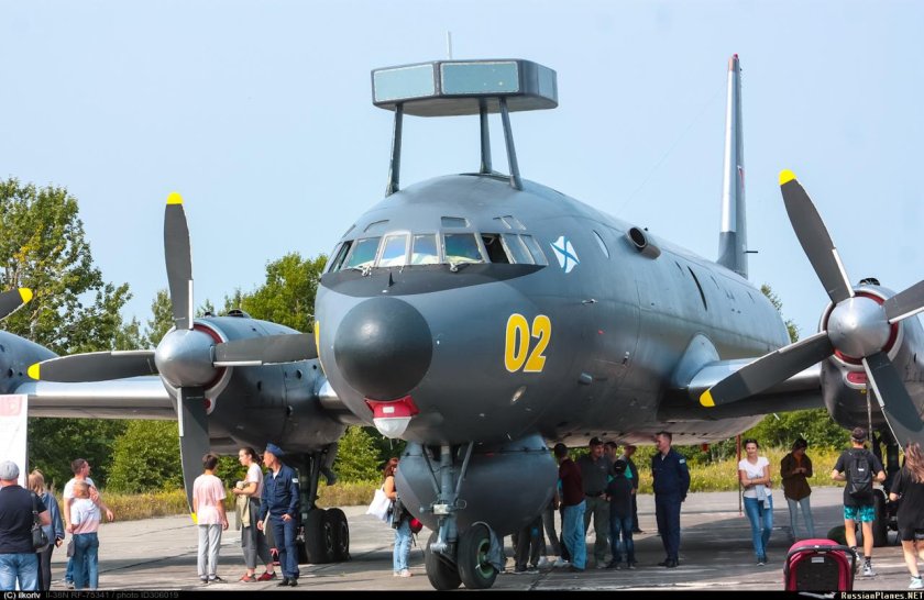 Ил-38 самолёт