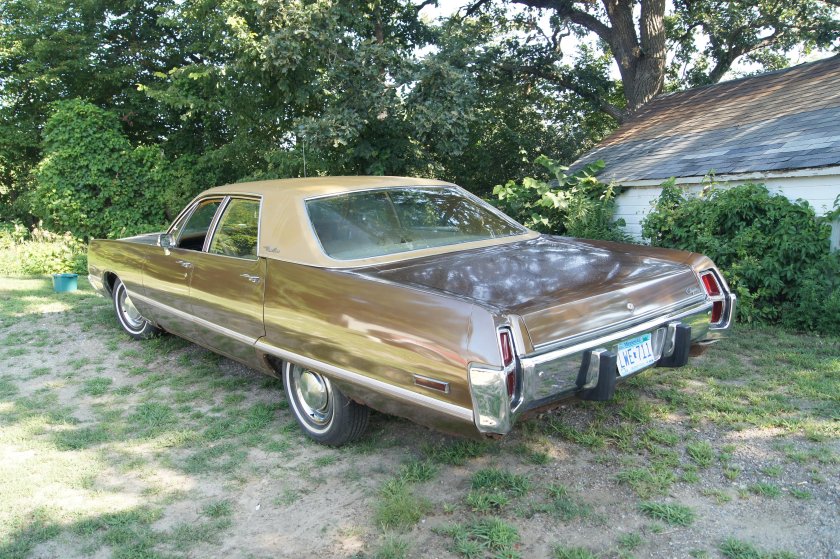 Крайслер 1973 сзади