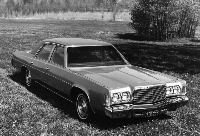 Chrysler Newport 1973 седан