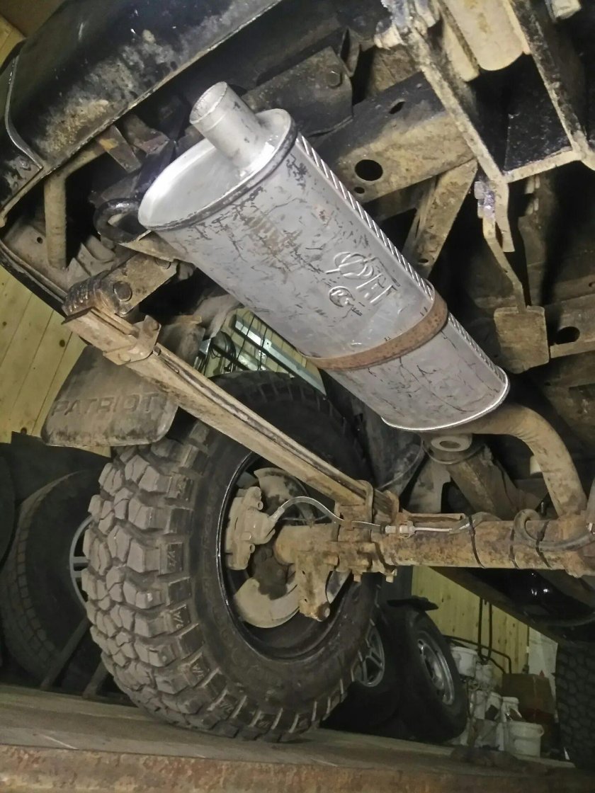Глушитель УАЗ Хантер 409 двигатель