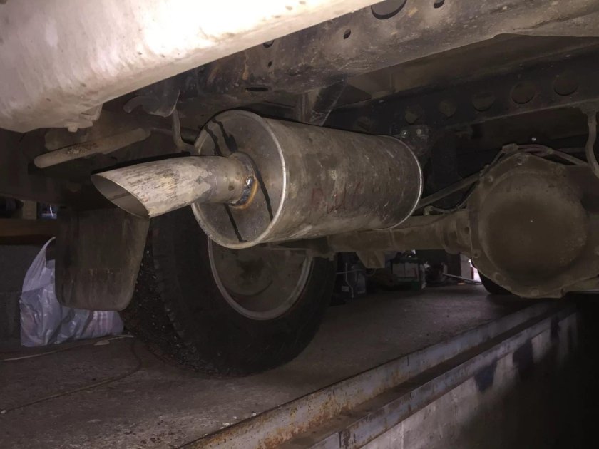 Выхлопная труба на УАЗ Патриот 2017г